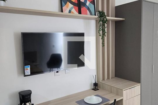 Sala/Quarto de apartamento para alugar com 1 quarto, 23m² em Vila Azevedo, São Paulo