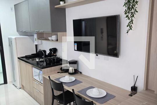 Sala/Quarto de apartamento para alugar com 1 quarto, 23m² em Vila Azevedo, São Paulo