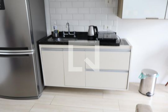 Sala e cozinha de kitnet/studio à venda com 1 quarto, 29m² em Jardim Independência (são Paulo), São Paulo