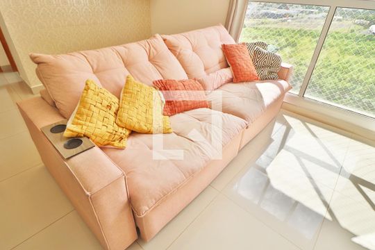 Sala de apartamento para alugar com 2 quartos, 53m² em Jardim Inconfidência, Uberlândia