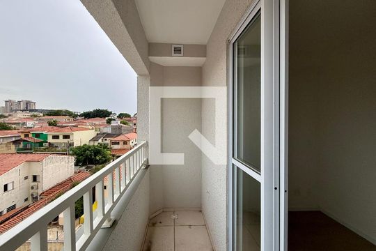 Sacada de kitnet/studio para alugar com 1 quarto, 20m² em Jardim Aeroporto, São Paulo