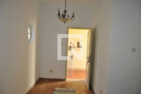 Sala de casa de condomínio à venda com 3 quartos, 150m² em Engenho Novo, Rio de Janeiro
