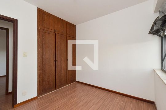 Quarto 1 de apartamento à venda com 2 quartos, 104m² em Savassi, Belo Horizonte