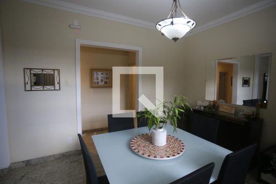 Casa à venda com 5 quartos, 340m² em Gutierrez, Belo Horizonte