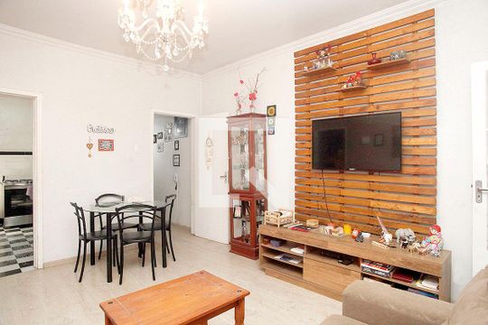Apartamento à venda com 3 quartos, 100m² em Farroupilha, Porto Alegre