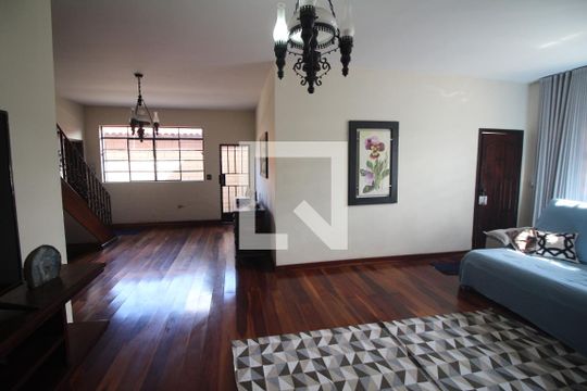 Sala de casa à venda com 5 quartos, 320m² em Conjunto Agua Branca, Contagem