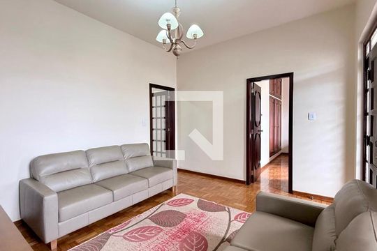 Casa à venda com 3 quartos, 250m² em Salgado Filho, Belo Horizonte