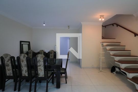 Sala de casa à venda com 3 quartos, 144m² em Vila Esperança, São Paulo