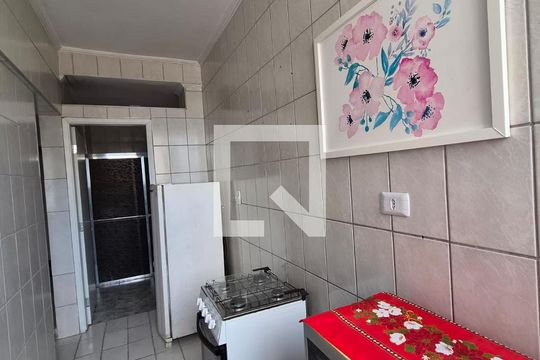 Cozinha de apartamento para alugar com 1 quarto, 40m² em Boa Vista, São Vicente