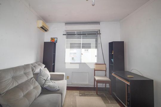 Sala de apartamento para alugar com 1 quarto, 38m² em Azenha, Porto Alegre