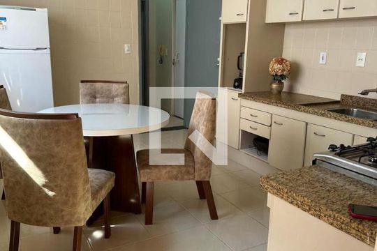 Cozinha de casa para alugar com 2 quartos, 120m² em Patrimônio, Uberlândia