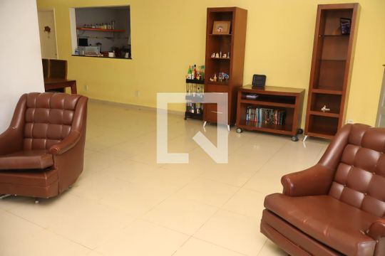 Sala de casa para alugar com 4 quartos, 700m² em Stella Maris, Salvador