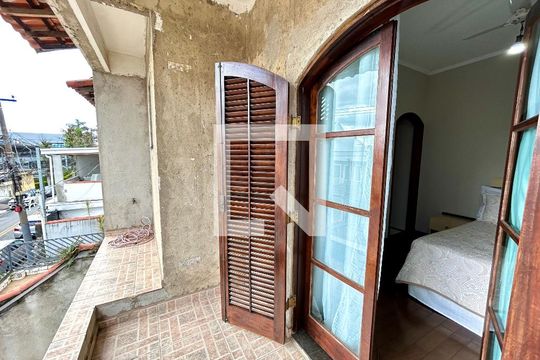 Sacada da Suíte  de casa à venda com 4 quartos, 298m² em Macedo, Guarulhos
