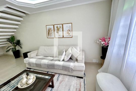 Sala de casa à venda com 4 quartos, 298m² em Macedo, Guarulhos