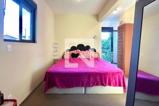 Suíte  de casa para alugar com 3 quartos, 100m² em Rio Tavares, Florianópolis