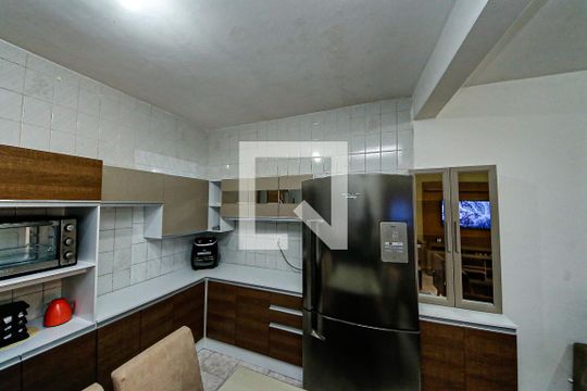 Sala/cozinha de casa para alugar com 4 quartos, 350m² em Conjunto Promorar Sapopemba, São Paulo