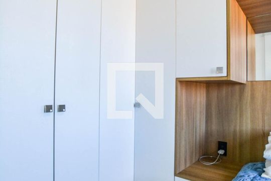 Quarto 1 de apartamento à venda com 2 quartos, 44m² em Parque Novo Oratório, Santo André