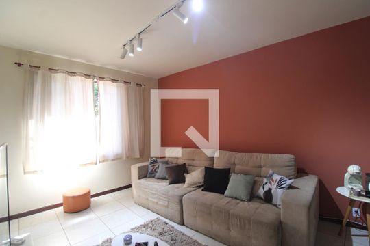 Sala de casa de condomínio à venda com 3 quartos, 162m² em Taquara, Rio de Janeiro