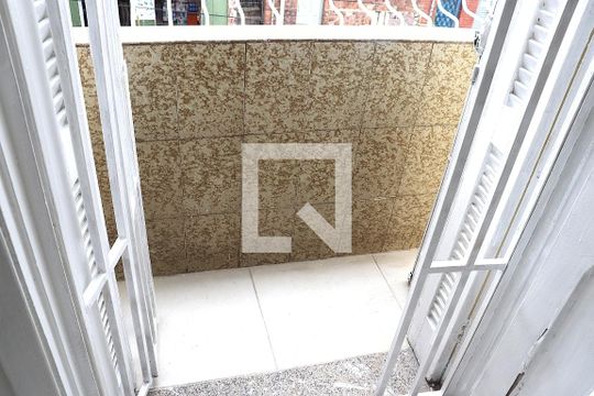 Varanda de casa à venda com 2 quartos, 77m² em Bela Vista, São Paulo