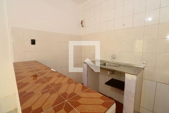 Cozinha de casa para alugar com 1 quarto, 35m² em Itapuã, Salvador