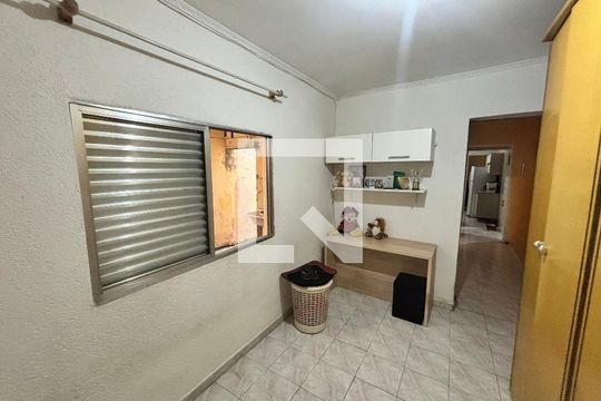 Quarto 2 de casa à venda com 2 quartos, 100m² em Vila Progresso, Santo André