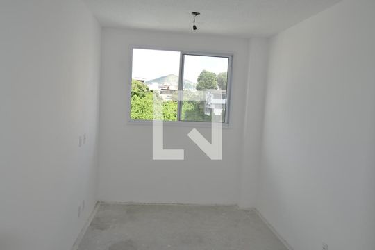 Apartamento à venda com 1 quarto, 32m² em Todos Os Santos, Rio de Janeiro