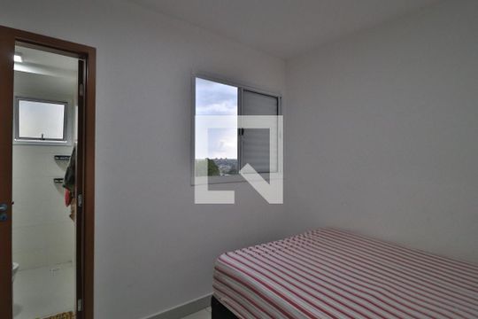 Quarto 1 - Suíte de apartamento para alugar com 2 quartos, 56m² em Chácaras Tubalina E Quartel, Uberlândia