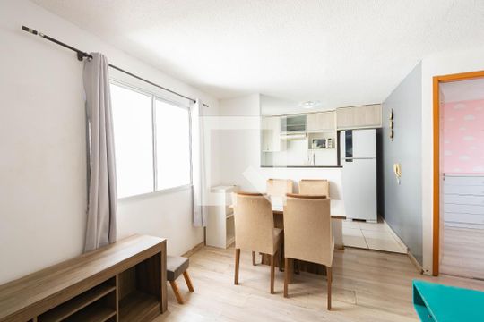 Apartamento à venda com 2 quartos, 45m² em Igara, Canoas