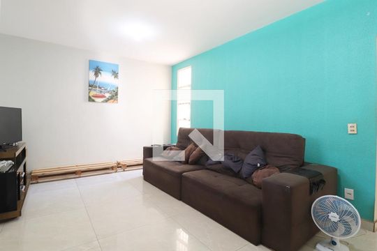 Sala de casa para alugar com 3 quartos, 180m² em Jardim Patricia, Uberlândia