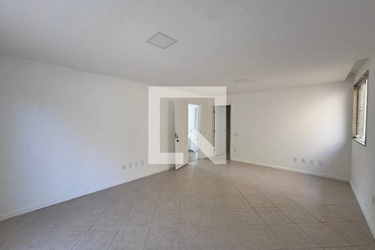 Suíte 1 de casa à venda com 4 quartos, 600m² em Recreio dos Bandeirantes, Rio de Janeiro