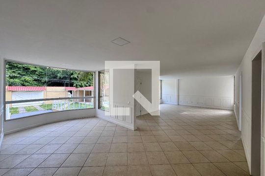 Sala de casa à venda com 4 quartos, 600m² em Recreio dos Bandeirantes, Rio de Janeiro