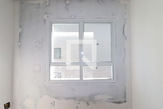 Janela da Suíte de apartamento à venda com 1 quarto, 40m² em Passo D’areia, Porto Alegre