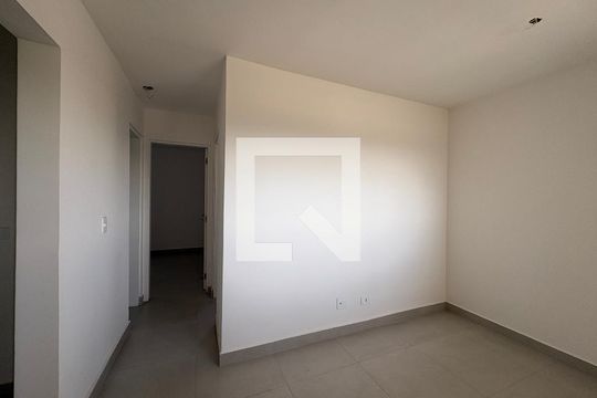 Apartamento à venda com 2 quartos, 38m² em Vila dos Remedios, São Paulo