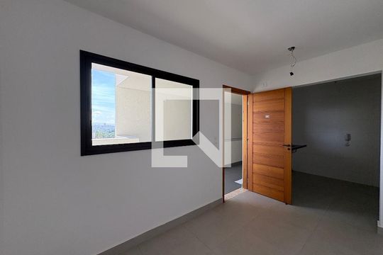 Apartamento à venda com 2 quartos, 38m² em Vila dos Remedios, São Paulo