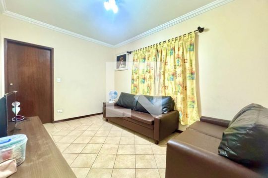 Sala 1 de casa à venda com 4 quartos, 230m² em Jardim Munhoz, Guarulhos