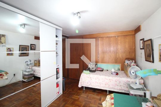 Escritório de casa à venda com 4 quartos, 270m² em Bom Jesus, Porto Alegre