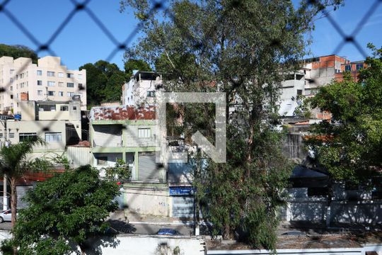 quarto 1 vista de apartamento para alugar com 2 quartos, 65m² em Jardim Leonidas Moreira, São Paulo