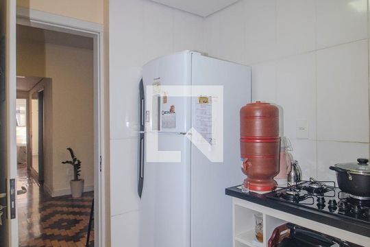 Cozinha de apartamento para alugar com 3 quartos, 93m² em Centro Histórico, Porto Alegre