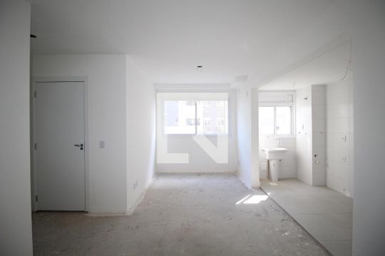 Sala de apartamento à venda com 2 quartos, 49m² em Jardim Sabará, Porto Alegre