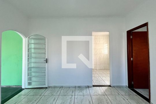 Sala de casa à venda com 4 quartos, 140m² em Jardim Nova Europa, Campinas