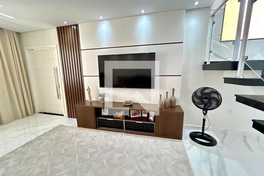 Sala de casa à venda com 3 quartos, 223m² em Jardim Rosa de Franca, Guarulhos