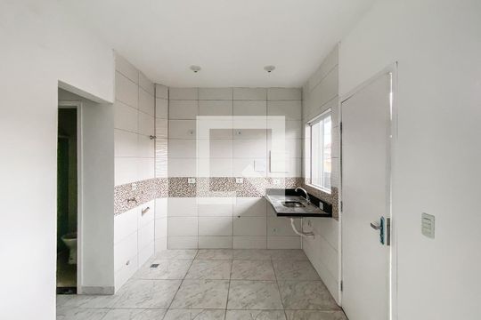 Sala/cozinha de apartamento para alugar com 2 quartos, 40m² em Vila Sao Francisco, São Paulo