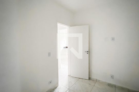 Quarto 1 de apartamento para alugar com 2 quartos, 40m² em Vila Sao Francisco, São Paulo