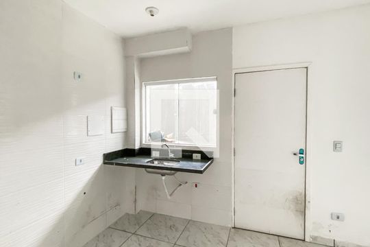 Sala/cozinha  de apartamento para alugar com 2 quartos, 40m² em Vila Sao Francisco, São Paulo