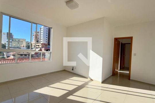 Sala de apartamento à venda com 2 quartos, 115m² em Barreiro, Belo Horizonte