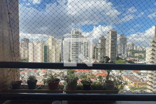 Varanda de apartamento para alugar com 1 quarto, 45m² em Pinheiros, São Paulo