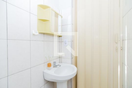 Banheiro de casa para alugar com 1 quarto, 60m² em Vila Rosália, Guarulhos