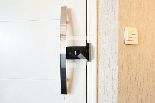 Fechadura eletrônica de apartamento para alugar com 4 quartos, 215m² em Tatuapé, São Paulo