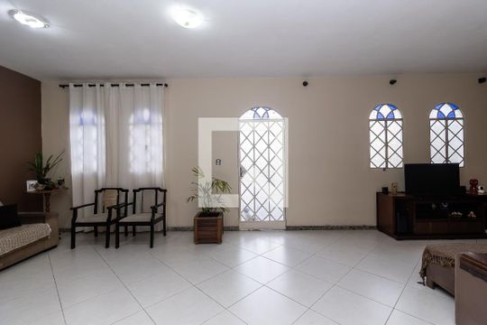 Sala  de casa à venda com 5 quartos, 420m² em Santa  Mônica, Belo Horizonte