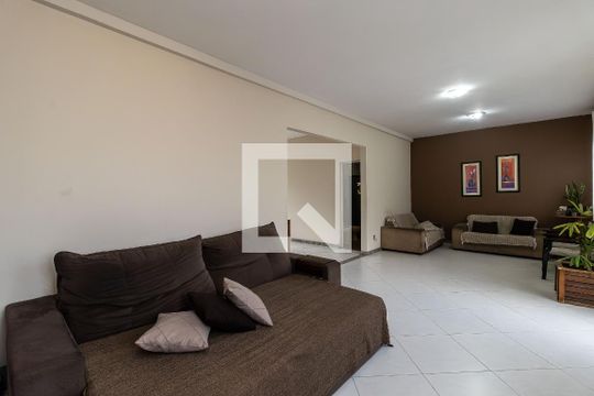 Casa à venda com 5 quartos, 420m² em Santa  Mônica, Belo Horizonte